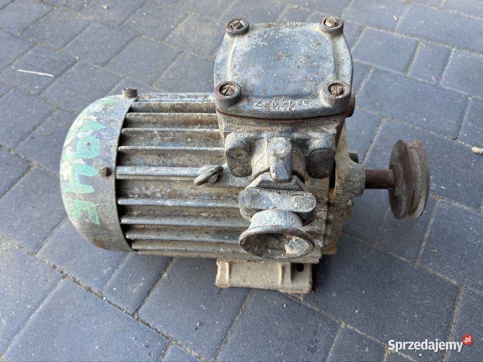 Trójfazowy silnik indukcyjny