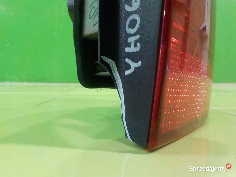 BMW X3 E83 25 B AUT 06r lampa prawa tyl Suków sprzedam