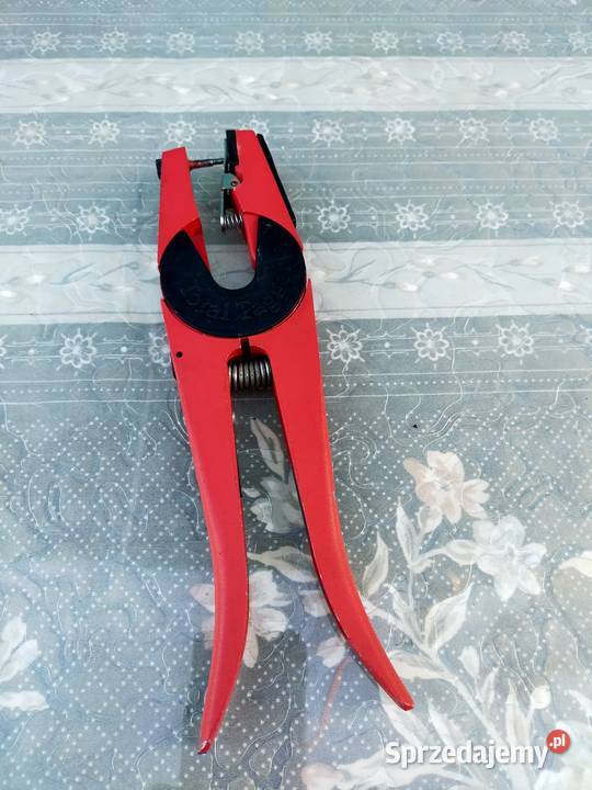 Kolczykownica do bydła Połczyn-Zdrój