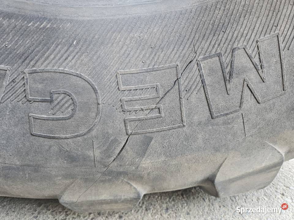 Opona Michelin 105050 R 32 Mega 73x4400 4400 32