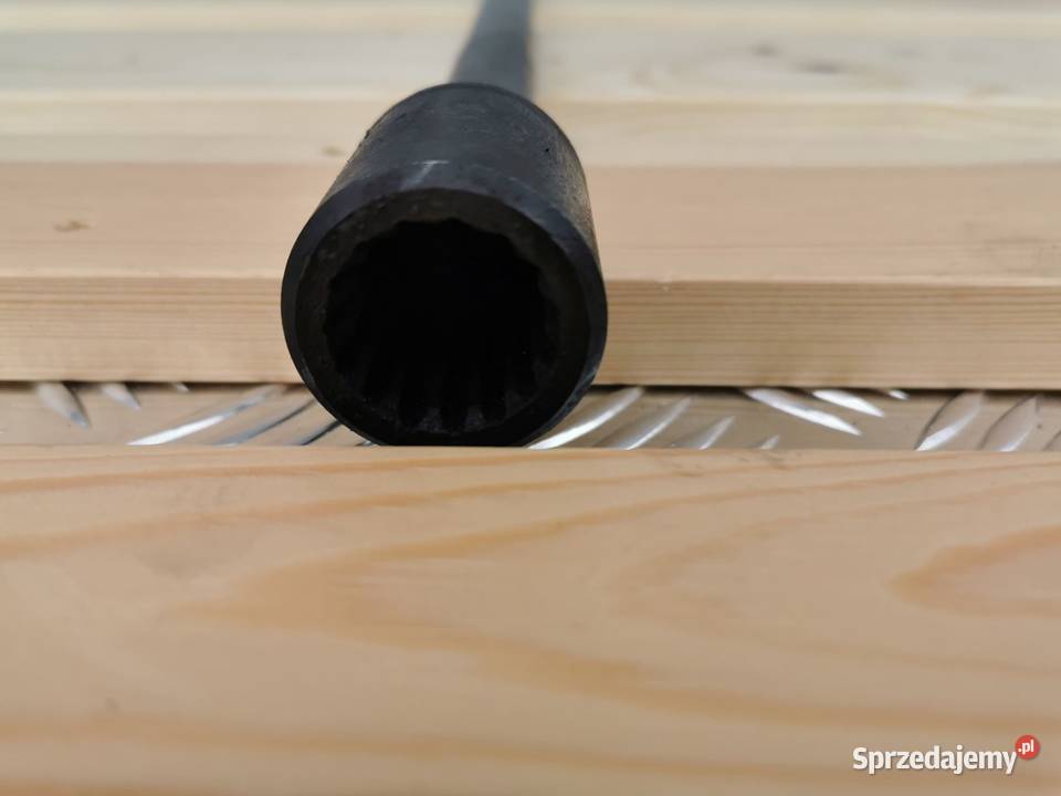 Wałek napędu pompy hydraulicznej Holland LM 430 Wilkowo