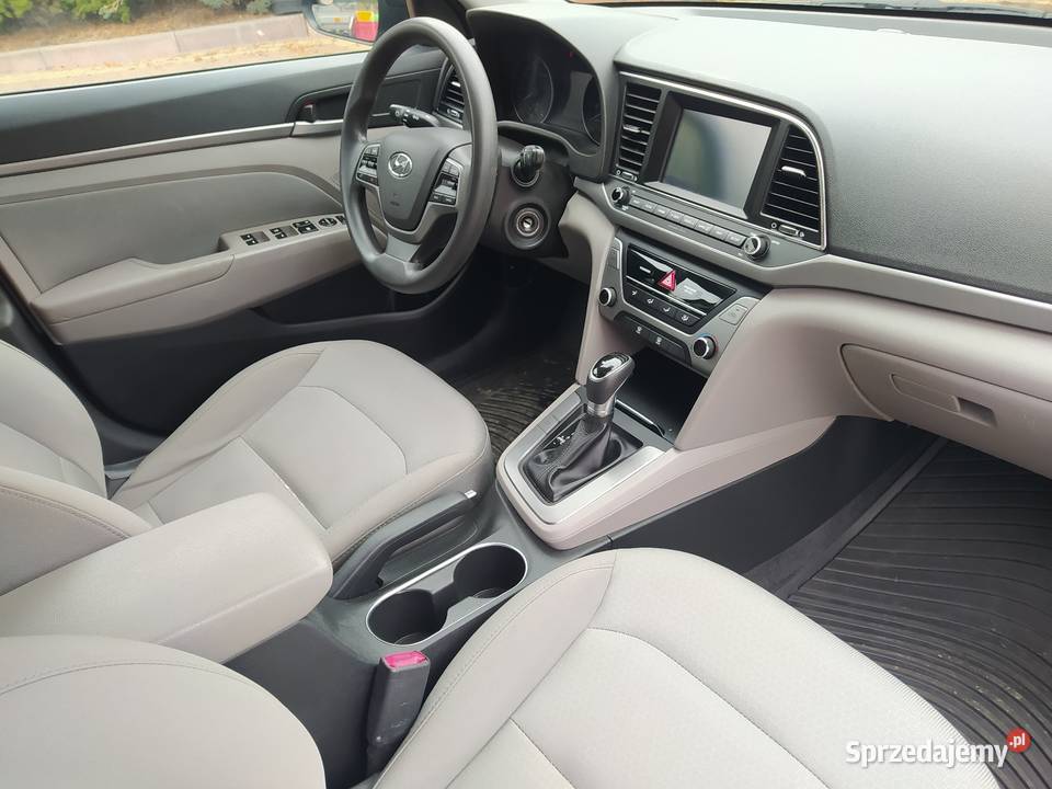 Hyundai Elantra model 2017 czarna perła lubelskie Lublin
