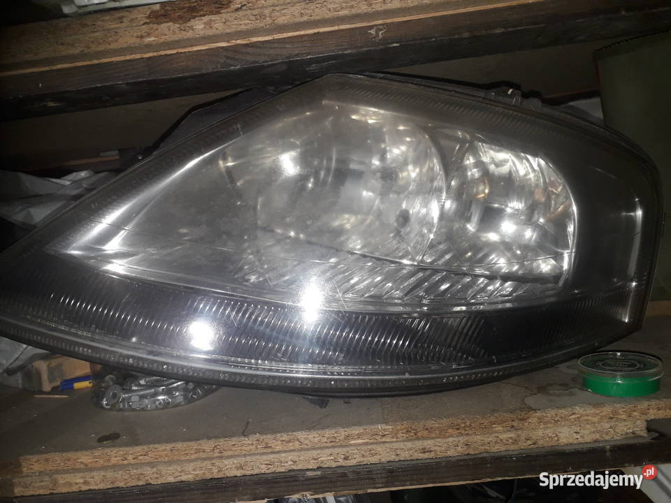 Lampa przednia lewa citroen c3 Poznań