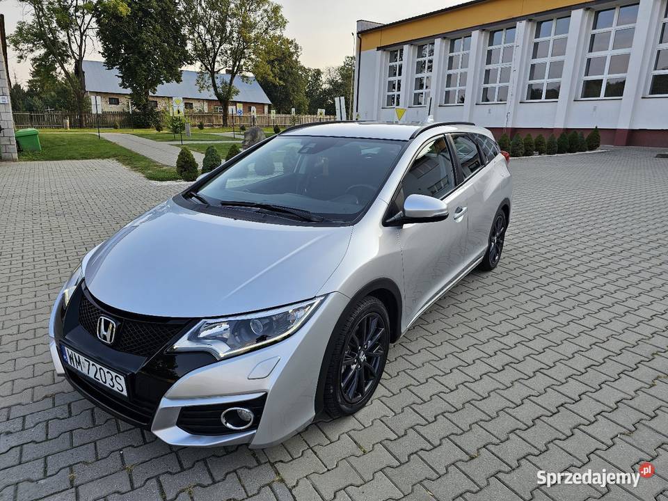 Honda Civic IX kombi 18 VTEC 2015r isofix Samochody osobowe lubelskie Krynice