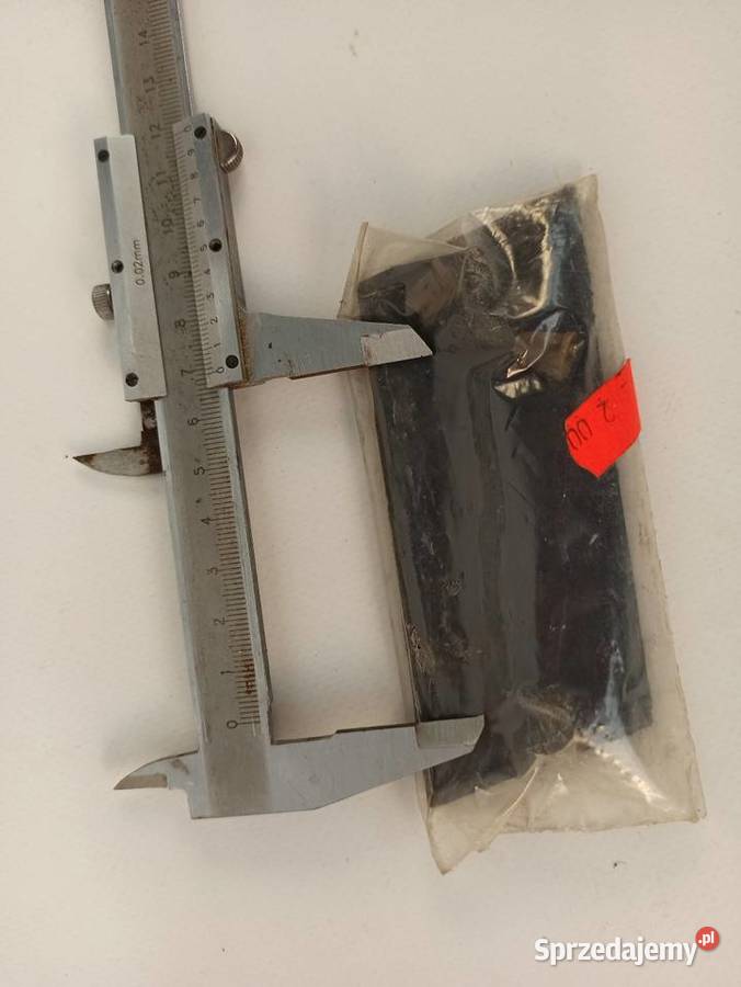 Znaczek emblemat POLSKI FIAT 126p Maluch Nowy Poznań
