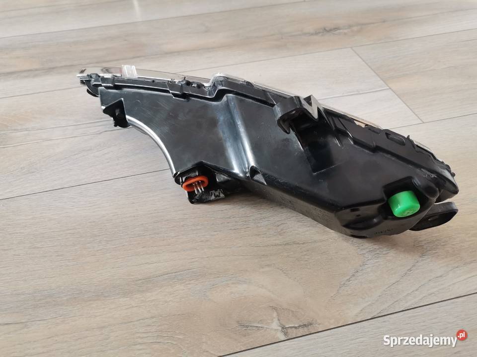 PEUGEOT 308 T9 LIFT LEWY KIERUNKOWSKAZ LED Międzychód