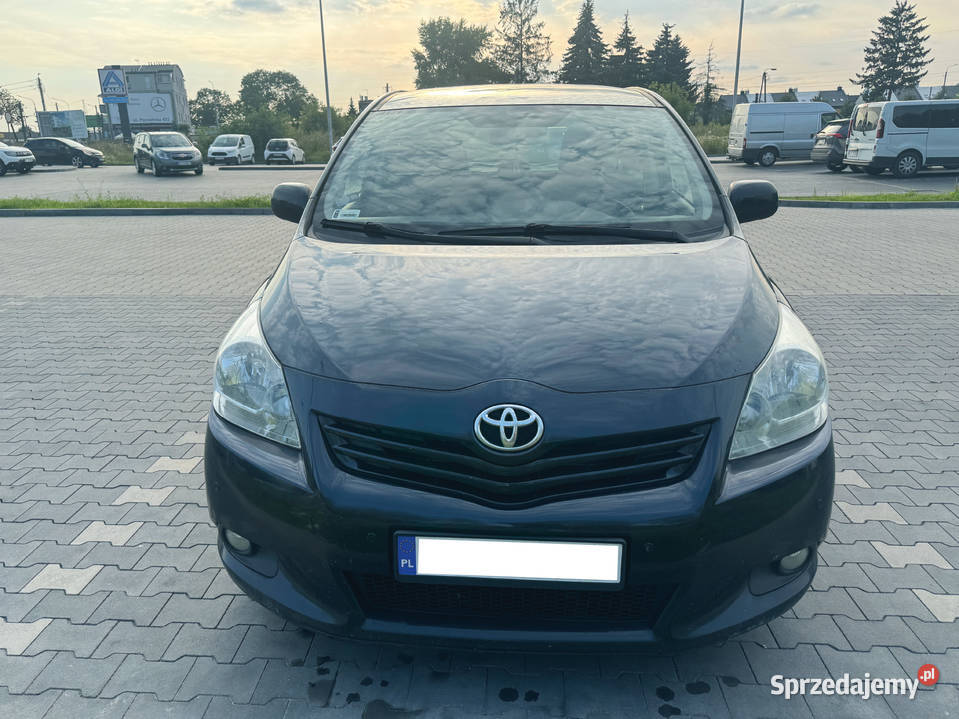 Toyota Verso Pierwszy właściciel Toyota Verso 20 manualna Ożarów Mazowiecki sprzedam