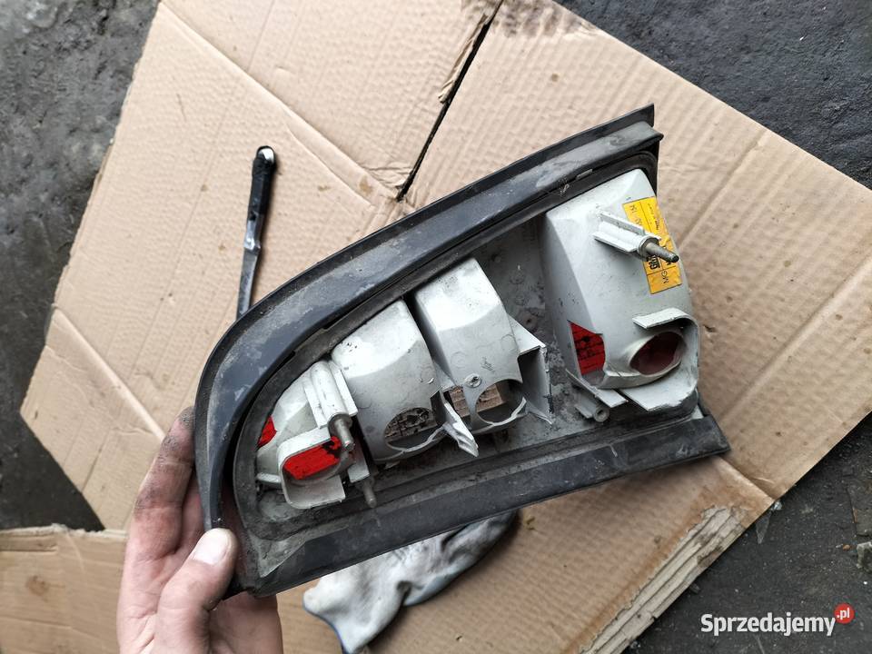 OPEL VECTRA B KOMBI LAMPA TYŁ TYLNA Kamień-Kolonia sprzedam