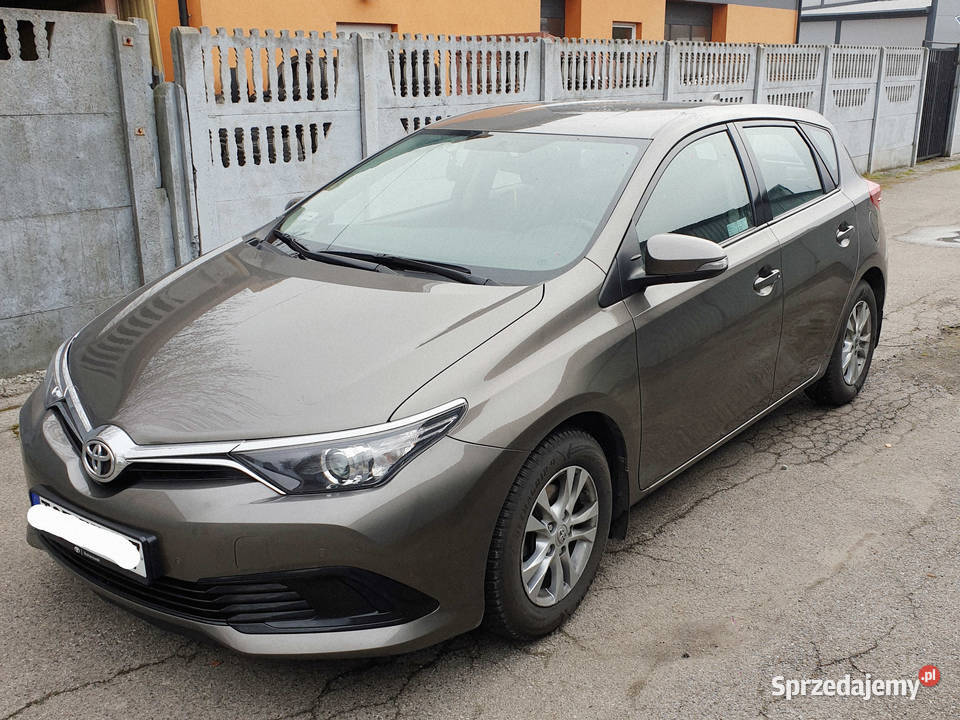 TOYOTA AURIS ACTIVE CITY 133 benzyna 2017 mazowieckie Warszawa sprzedam