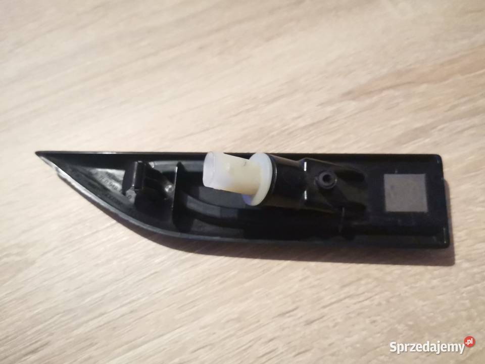 VW T6 MULTIVAN CARAVELLE PRAWY KIERUNKOWSKAZ W Międzychód