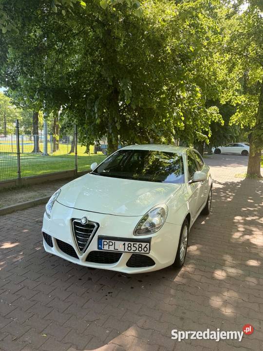 Alfa Romeo Gulietta biały