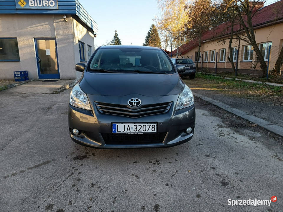 Toyota Verso Or lakier ks serwisowa kamera NAVI Janów Lubelski sprzedam