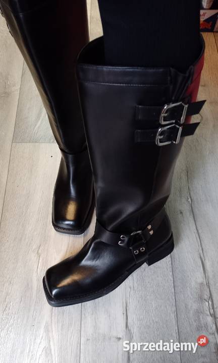 42 Public Desire Czarne Kozaki oficerki Kraków