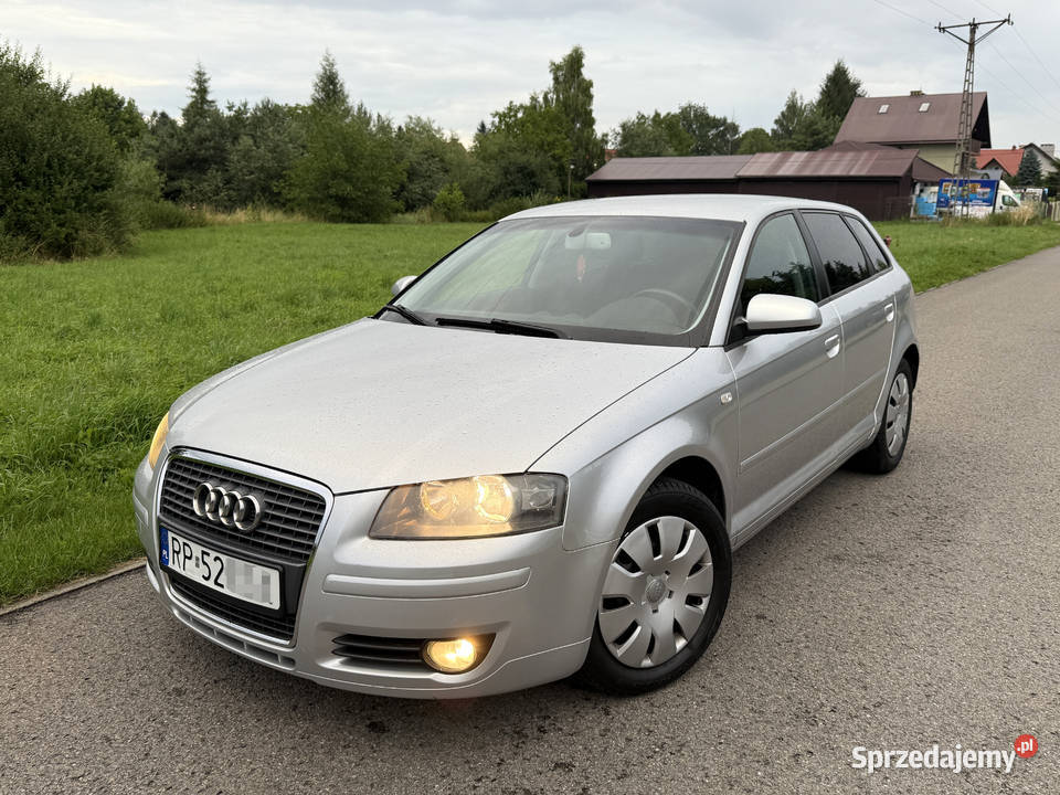 AUDI A3 8P 20 benzyna 5drzwi 6 biegów Tempomat A3 Przemyśl