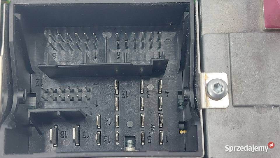 AUDI A1 I 8X 12 TFSI 12r radio CD 8X0035180F osobowe Kielce sprzedam