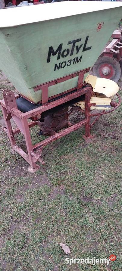 Rozsiewacz do nawozu motyl