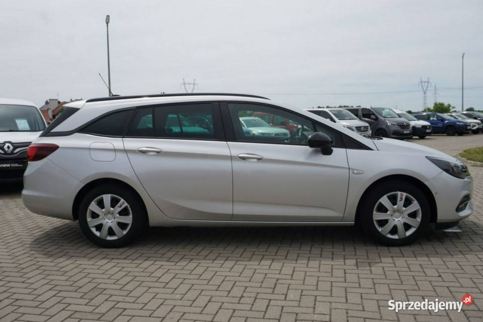Opel Astra Sports Tourer 15CDTI 122 AUT Edition gniazdo USB