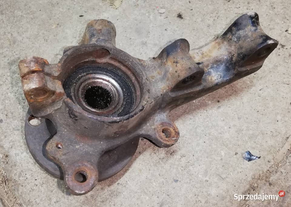 Zwrotnica przód przednia prawa Audi 80 b4 20 19 podkarpackie Sanok