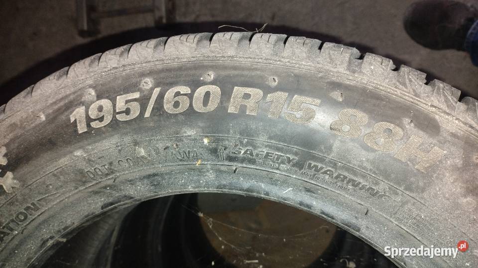 4 zimowe opony kumho 19560 r15 Samochodowe Karsznice