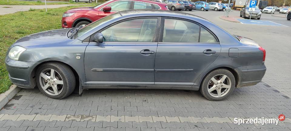 Toyota Avensis T25 uszkodzony 28550km Samochody osobowe Złotoryja