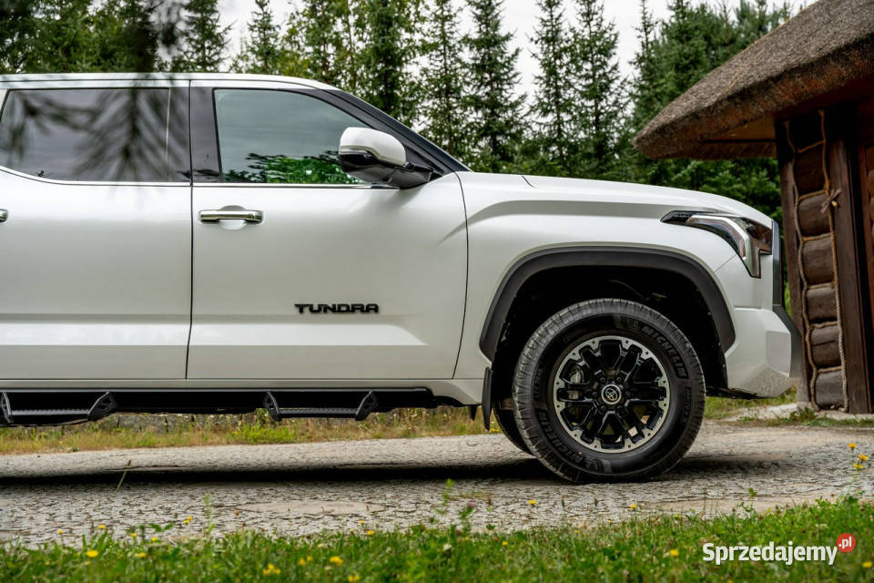 Toyota Tundra II Crewmax Platinum TRD 35 V6 389 Ropczyce