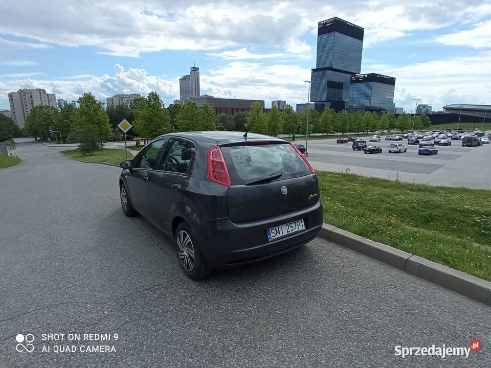 Fiat Grand Punto 12 Polski Salon Mały Przebieg szary Katowice