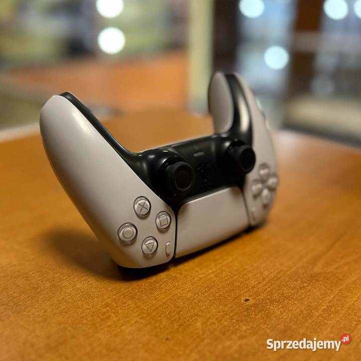 Pad bezprzewodowy do 5 DualSense CFIZCT1W Elbląg