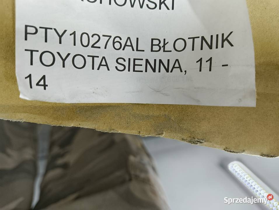Błotnik lewy przód toyota sienna Błotniki Kraków sprzedam