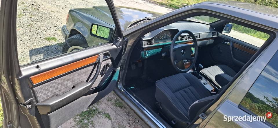 MercedesBenz 230E W124 23 KEJetronic Benzyna szyberdach Samochody osobowe Kielce sprzedam