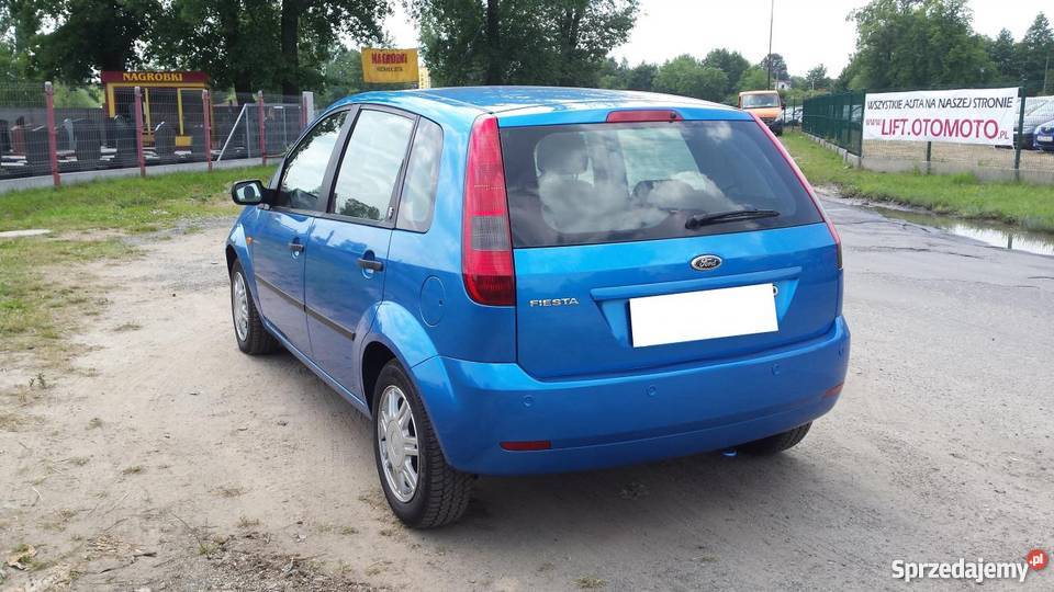 Na sprzedaż Ford Fiesta niebieski Strzegom