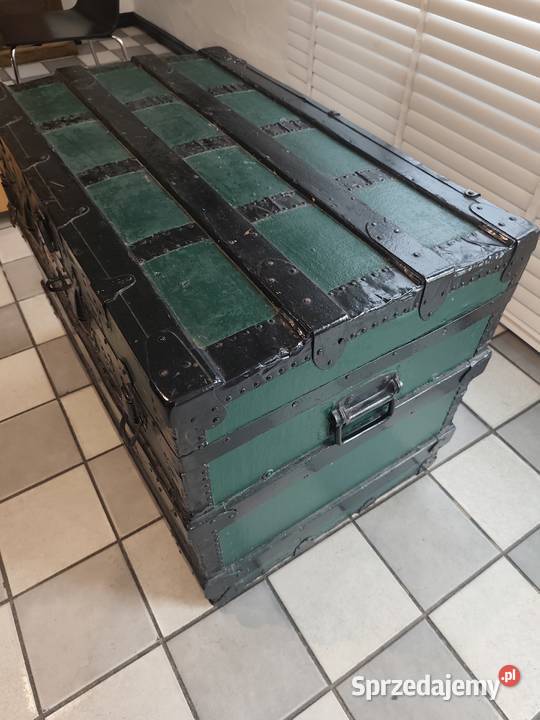 Stary kufer parowy Budzyń