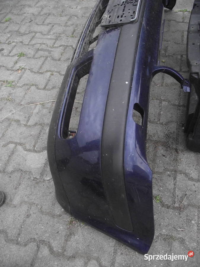 Golf IV Zderzak przedni na spryskiwacze