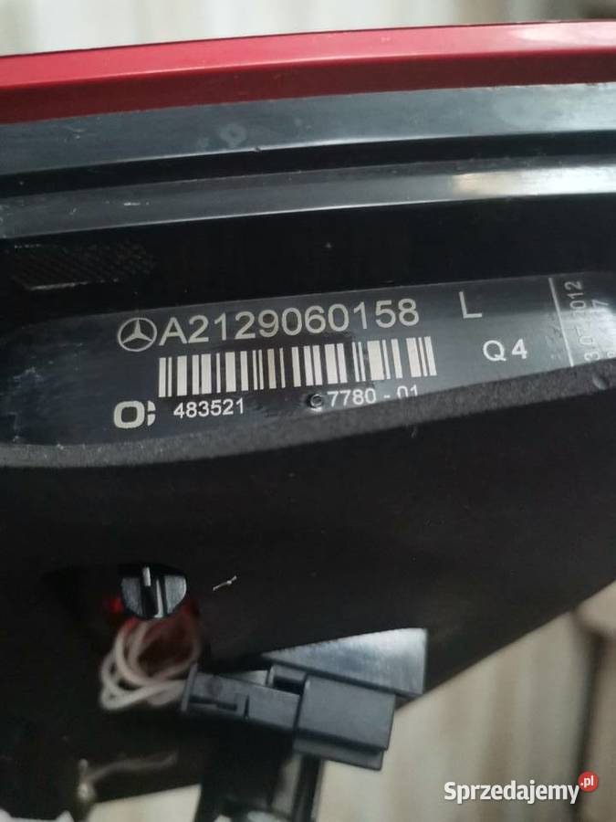 MERCEDES EKLASA W212 LEWA LAMPA W KLAPE Oświetlenie Międzychód