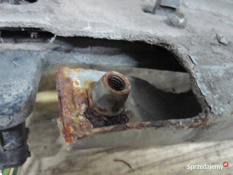 CITROEN BERLINGO II 11r błotnik lewy przód