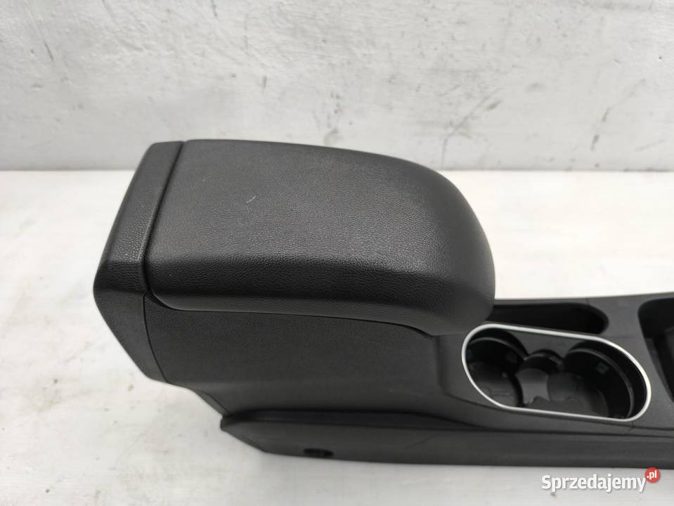 TUNEL PODŁOKIETNIK FORD FIESTA MK7 LIFT Podłokietniki wielkopolskie