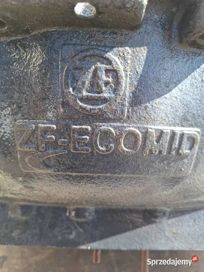 Pokrywa skrzyni biegów ZF 1324 301 055 ciężarowe Puzdrowo