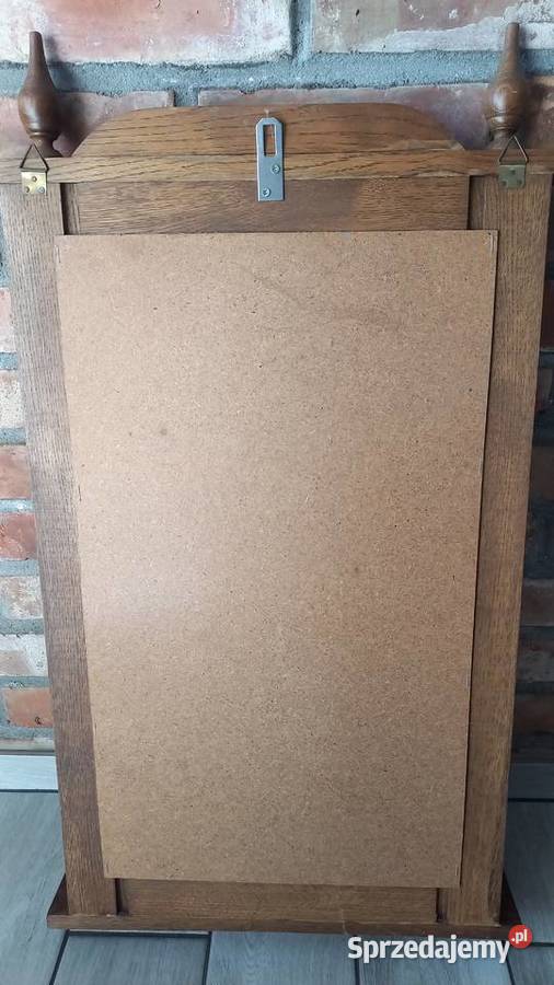 Lustro w dębowej drewnianej ramie z półką Gawroniec