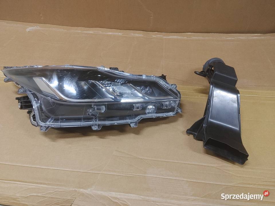 PRAWA LAMPA PRZEDNIA TOYOTA COROLLA XII E21 Włocławek