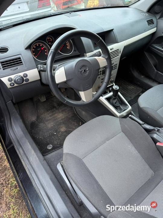 Opel Astra sprowadzony 18benzuszkodzony silnik Prądocin sprzedam