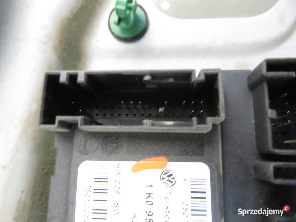 PODNOŚNIK SZYBY PRAWY PRZEDNI VW CADDY III osobowe