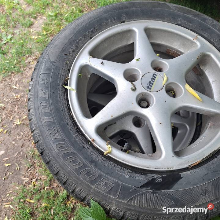 FELGI ALU15 Z OPONĄ ZIMOWĄ 19565R15 91H Chynów sprzedam