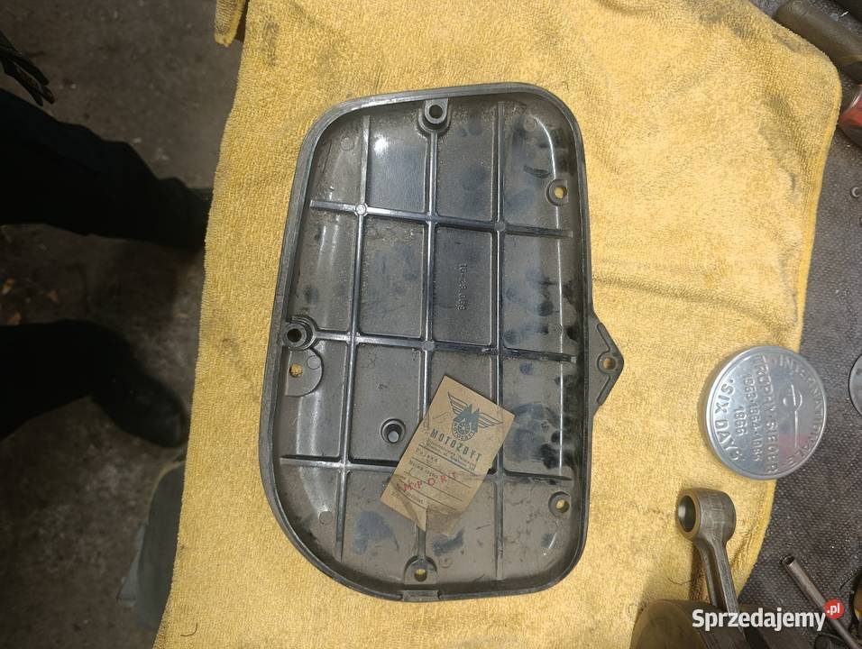 MZ boczek pokrywa filtra DDR Poznań sprzedam