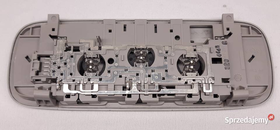LAMPKA KABINY PODSUFITKI VW PASSAT B6 GOLF V Mielęcin
