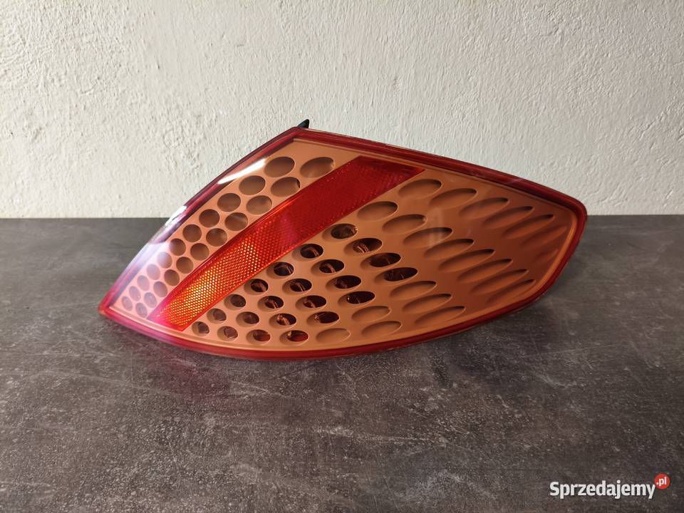 PEUGEOT 307CC LAMPA tylna LED prawa w błotnik Motoryzacja Międzybórz