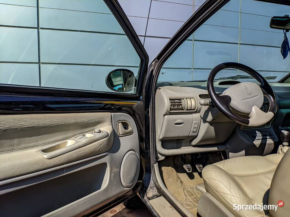 Renault TWINGO 12 16V 75 Initiale Paris Rok produkcji 2002 sprzedam