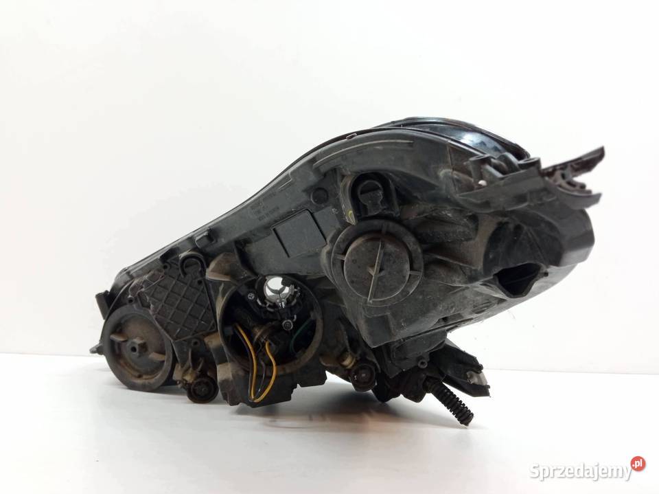 LAMPA PRZÓD PRAWA EUROPA Opel Corsa V 2014 E świętokrzyskie