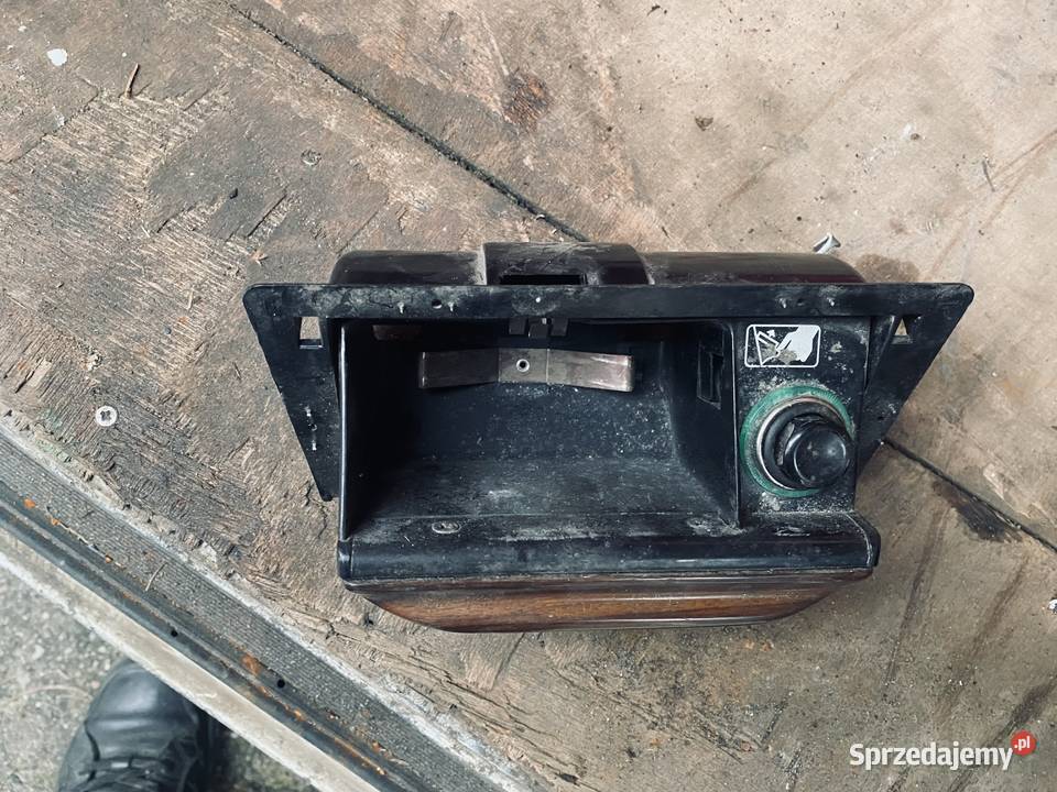 Popielniczka Mercedes W124 Elbląg