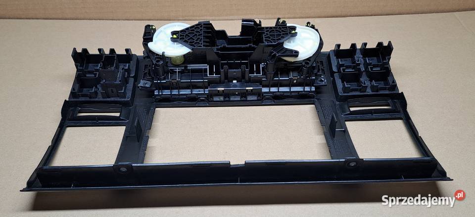 PANEL STEROWANIA RAMKA KONSOLI ŚRODKOWA VW T5 Mielęcin