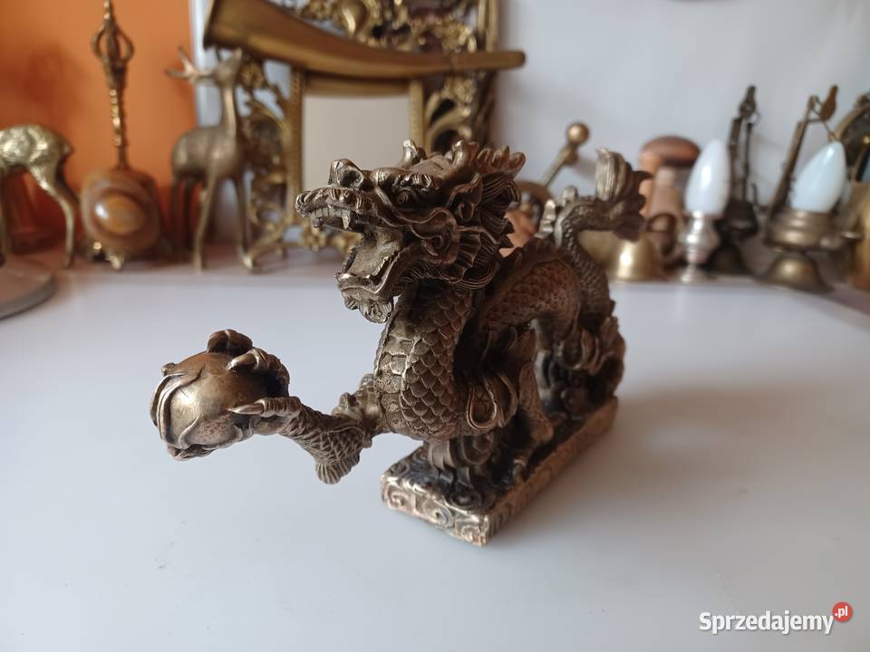 Stara figura smoka z brązu Poznań