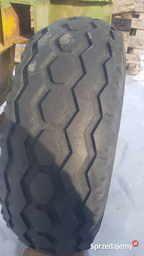 Sprzedam oś z kołami Przyczepy rolnicze Nowy Dwór